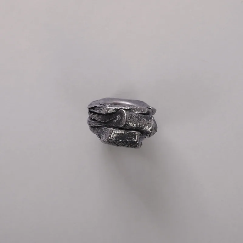 Sieidi Cikna No7, fingerskulptur – Janne Peltokangas