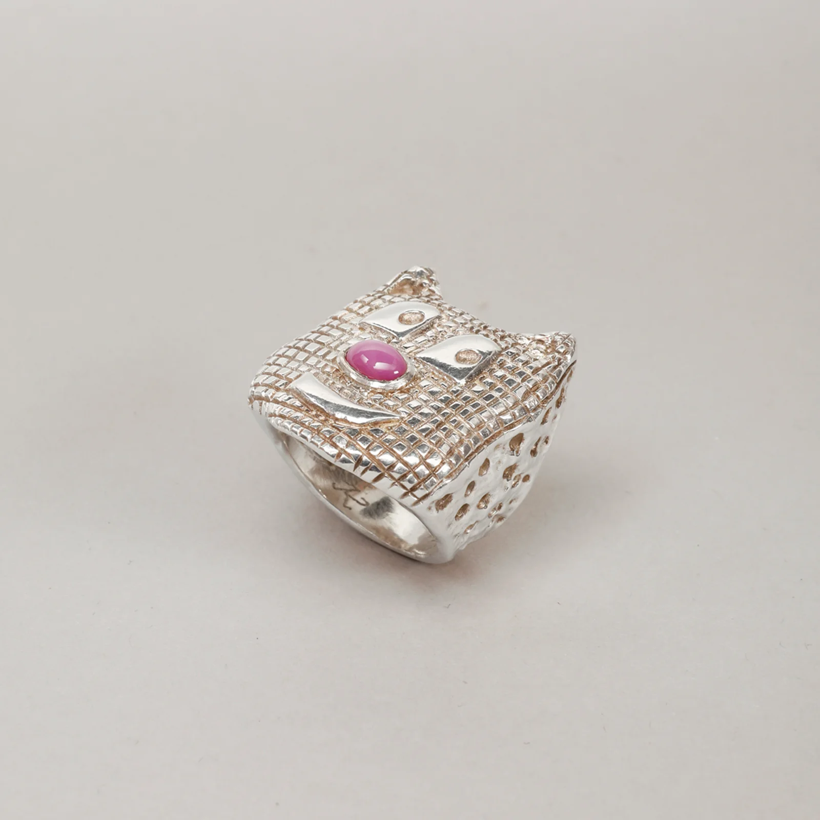 Red Nosed Cat Ring — bild 2 av 4