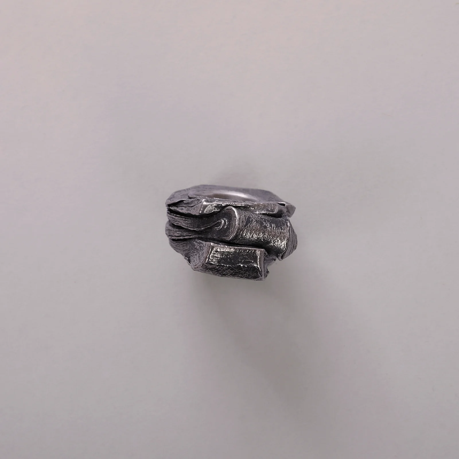 Sieidi Cikna No7, fingerskulptur — bild 3 av 4