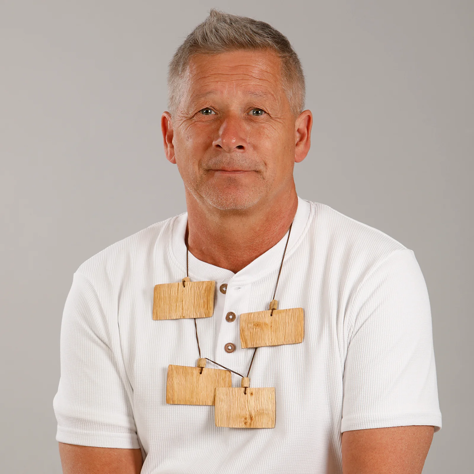 Halsband — bild 4 av 4